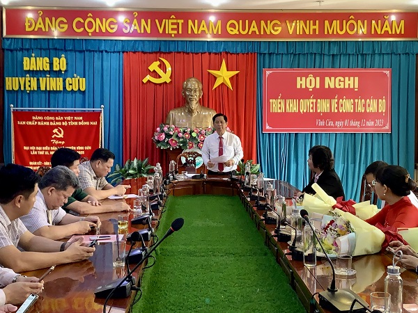 01.12.23 trien khai cong tac can bo 2.jpg