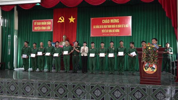 12.01.23 don quan nhan hoan thanh NVQS (3)_600_12012023100858.jpg