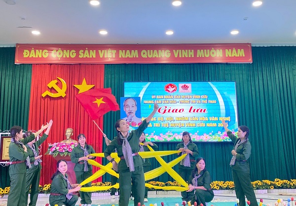 22.05.25 giao luu.jpg