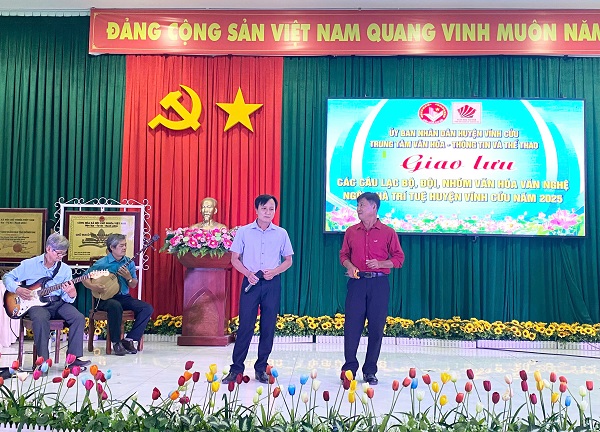 22.05.25 giao luu3.jpg