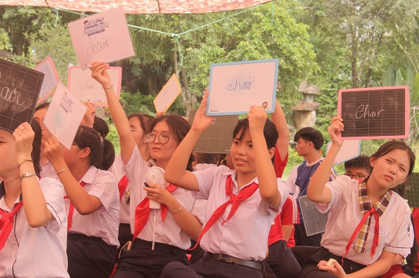 22.5.25 NGAYHOI.jpg