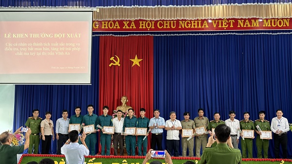 z4681980949057_bac712db02d83a51e83485b5671d66b2.jpg